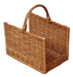 Wicker fireplace basket, open 45