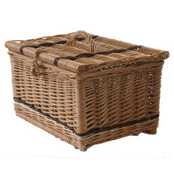 Wicker storage trunk 40